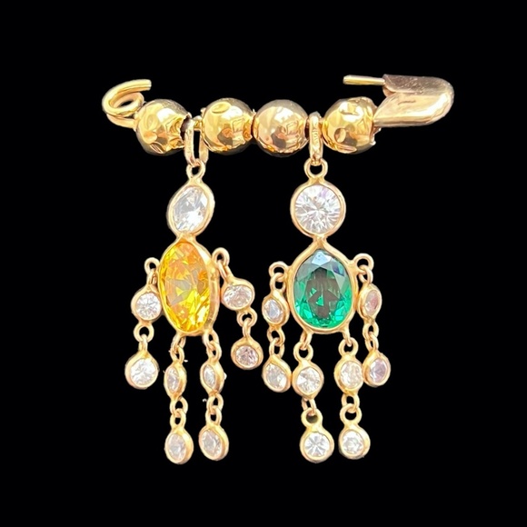 Vintage Jewelry - VINTAGE 14KE DANGLE GREEN & YELLOW CRYSTAL BABY CHARMS SAFETY PIN BROOCH